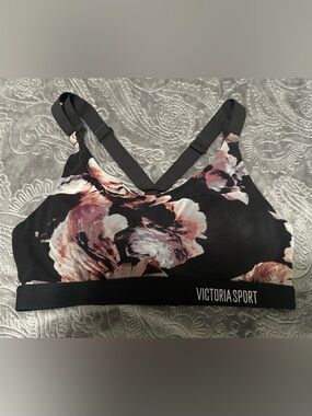 Victoria’s Secret Lightweight Mesh Sport Bra Size 32B Black Floral VSX